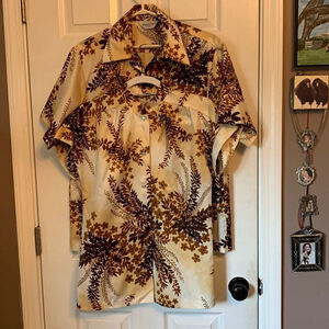 His and hers matching Hawaii Nei shirts